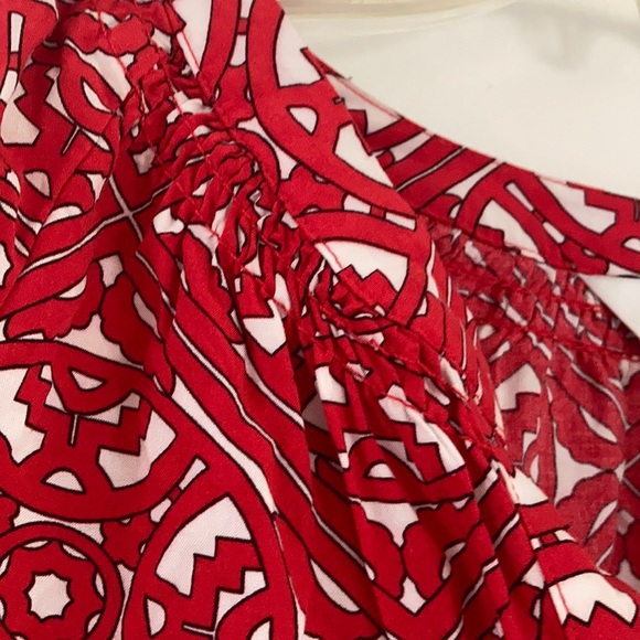 5/$25 Crown and ivy petite PM blouse red print cute - Picture 2 of 5